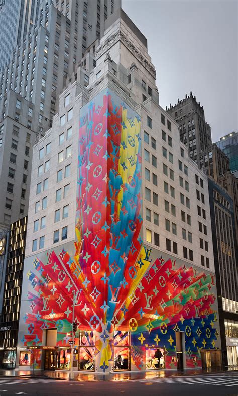 Louis Vuitton New York Saks Fifth Ave 